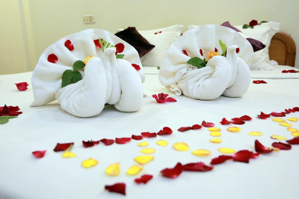 Golden Dream Hotel Mandalaj Zewnętrze zdjęcie